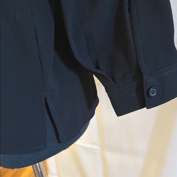 Classic Black Women's Button-Up Top Medium. - Picture 5 of 8